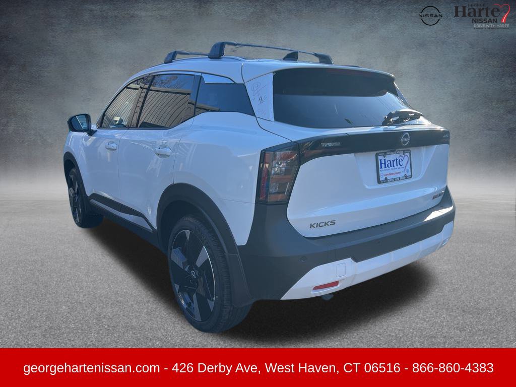 New 2026 Nissan Kicks SR w/ Cold Weather Package AWD/4WD image 4