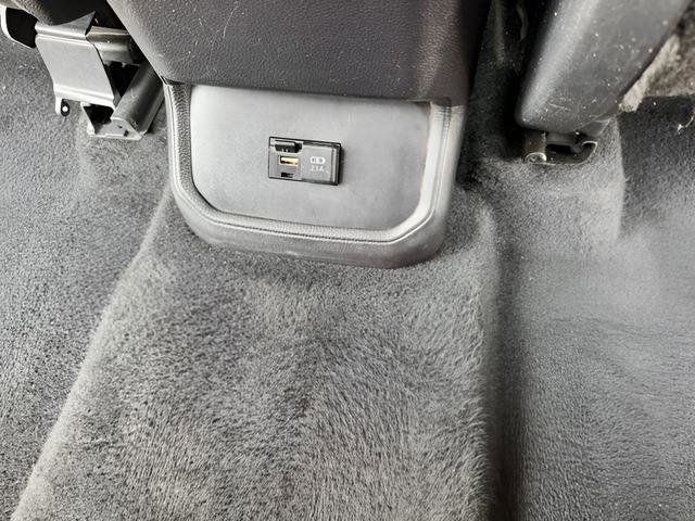 Used 2021 Toyota Highlander LE image 46