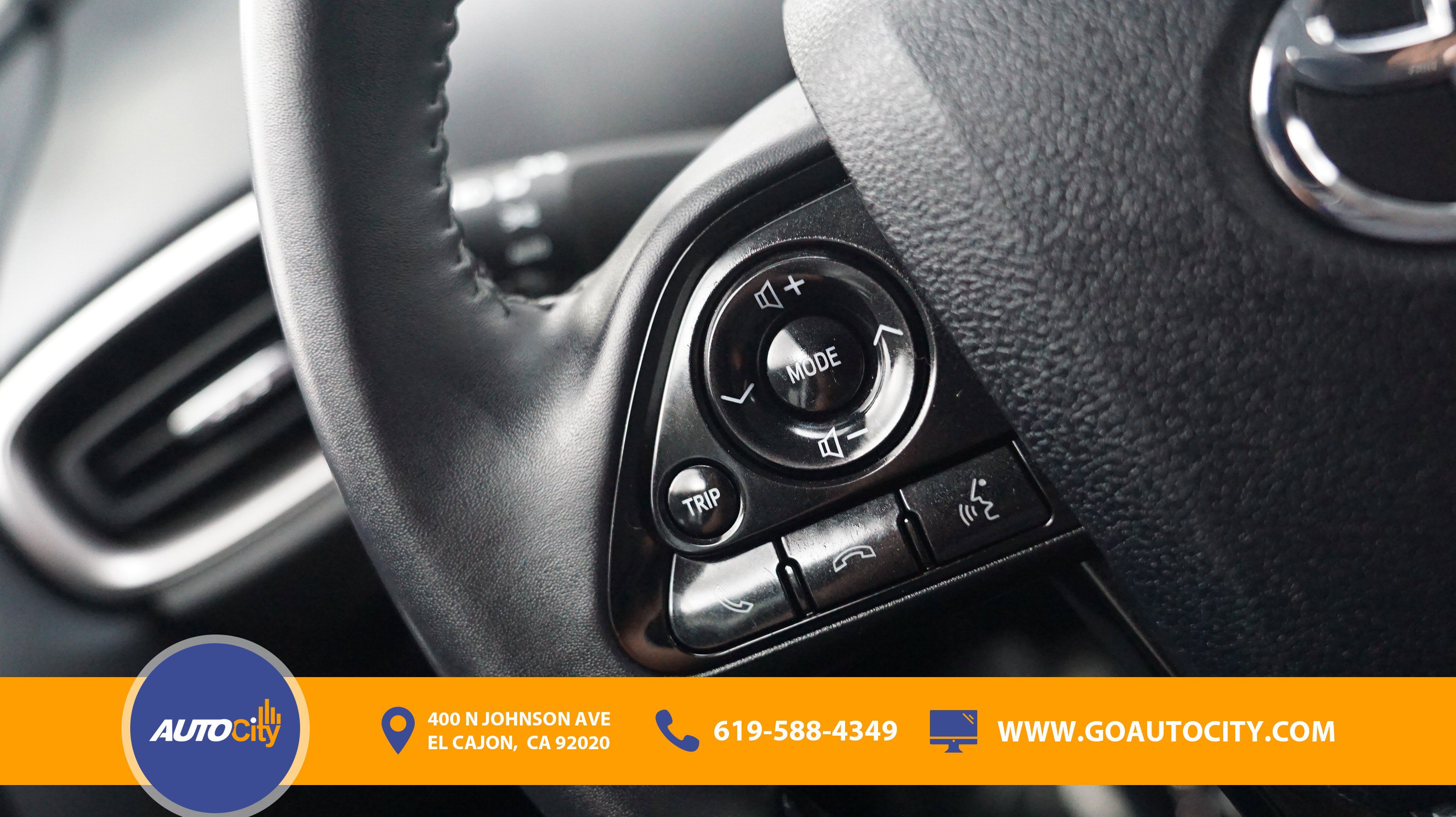 Used 2020 Toyota Prius Prime XLE FWD image 20