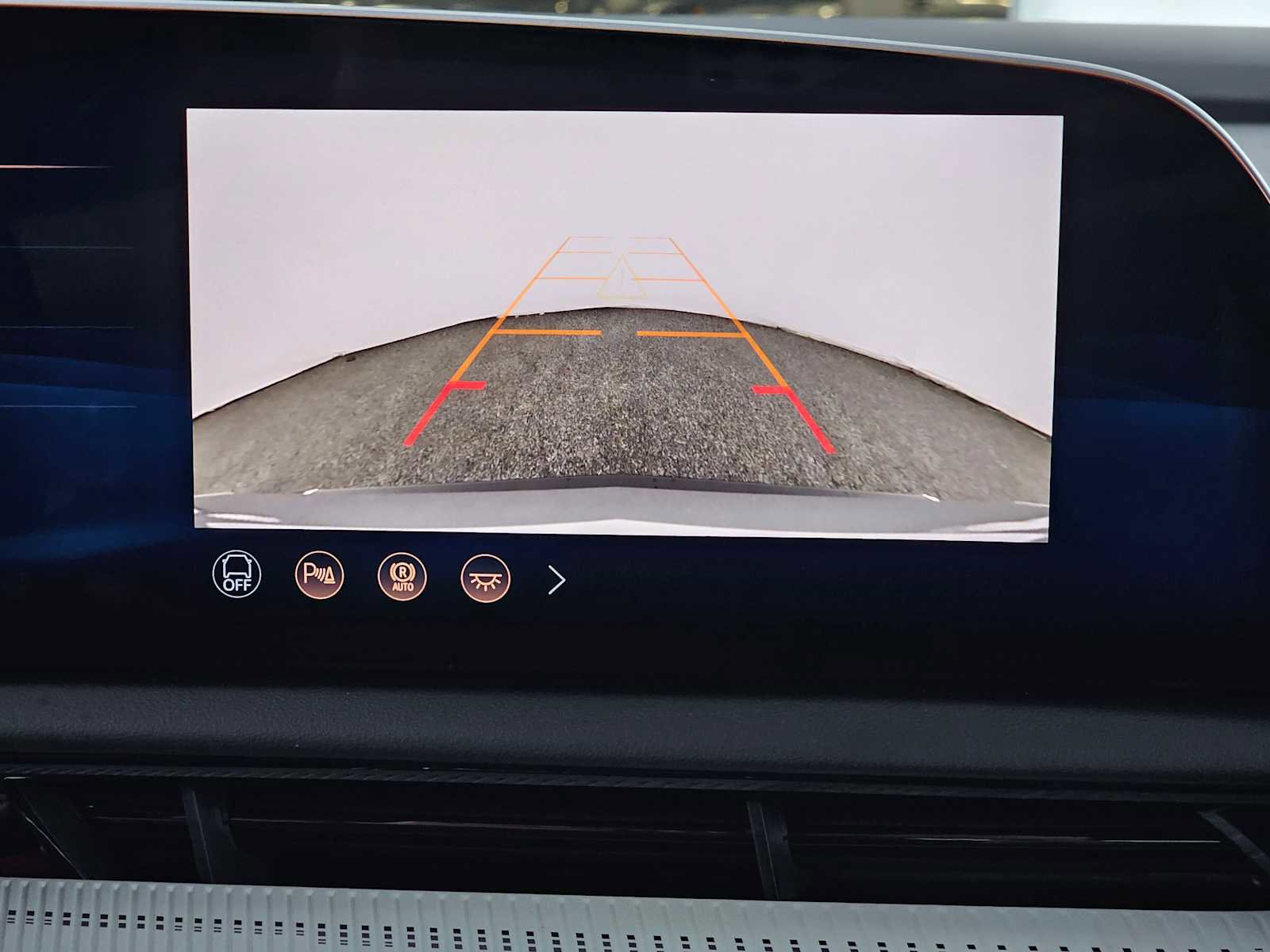 New 2026 Cadillac Optiq Luxury 1 image 27