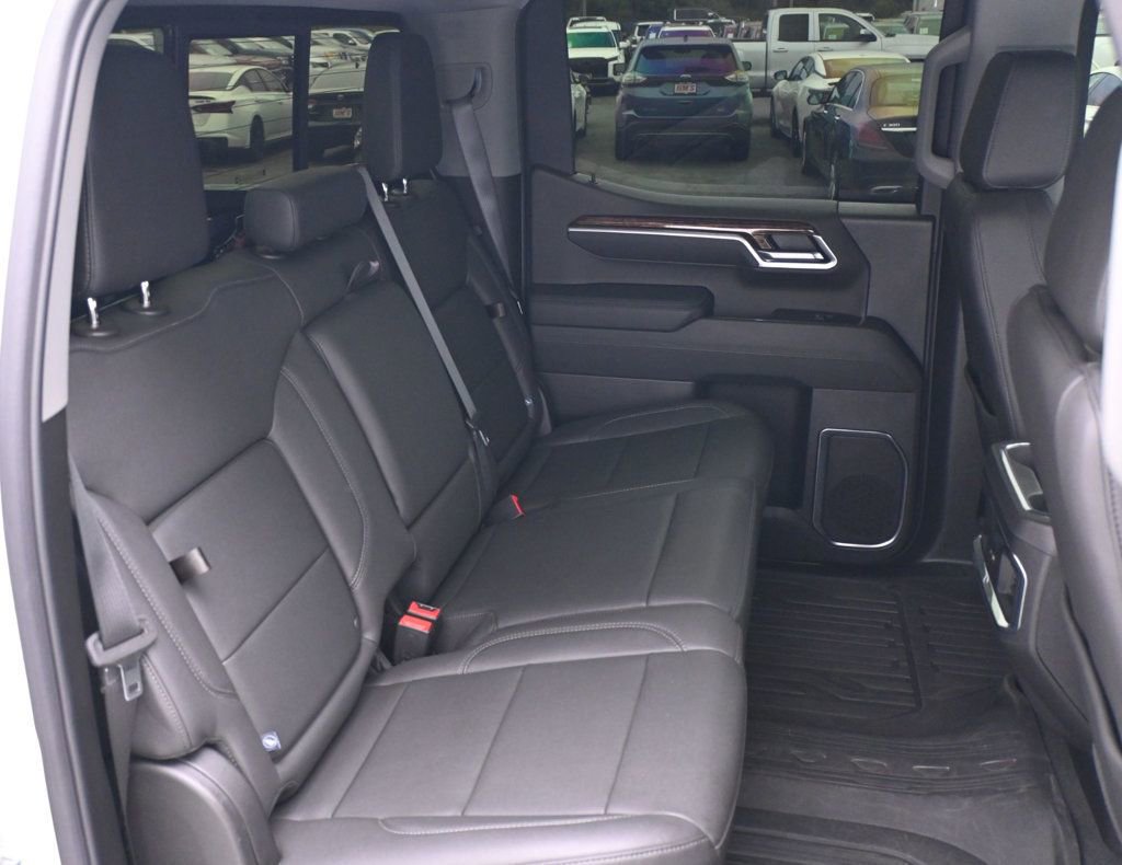 Used 2025 GMC Sierra 1500 Elevation w/ Elevation Premium Package image 21