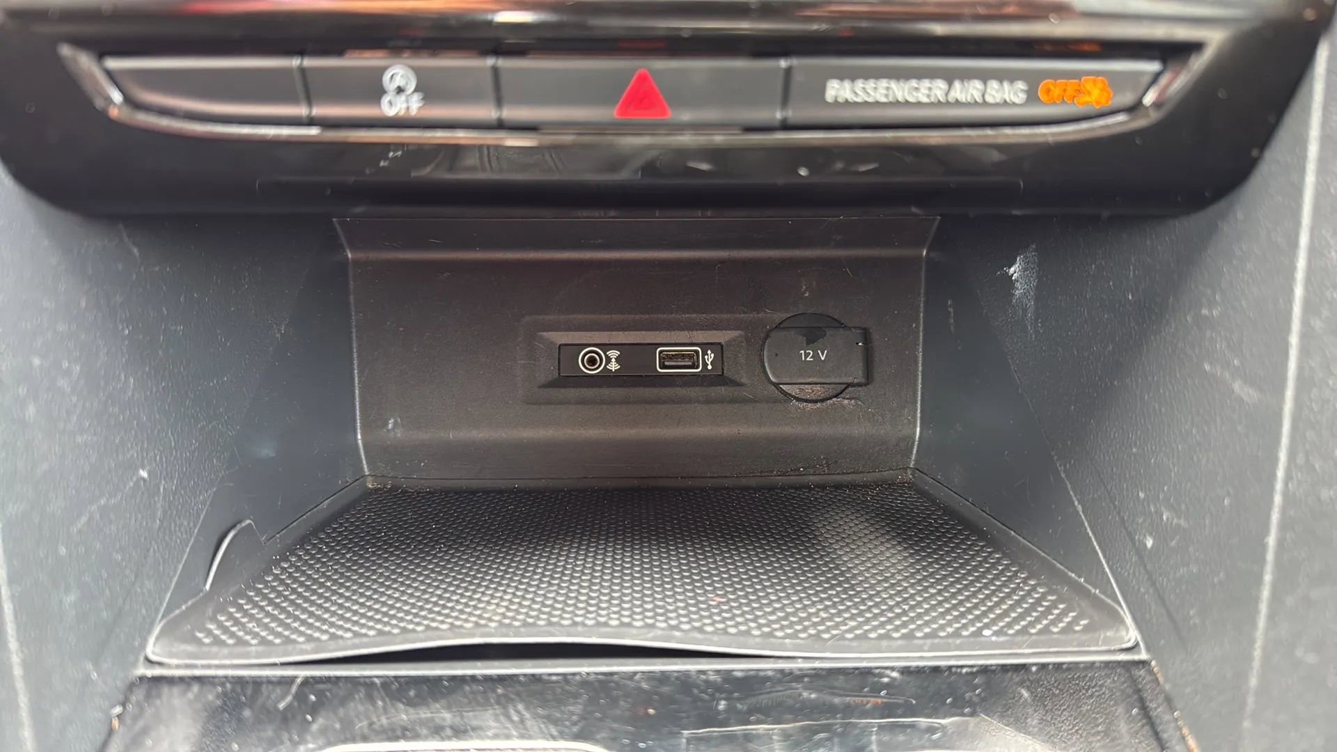 Used 2018 Volkswagen Atlas SEL image 19