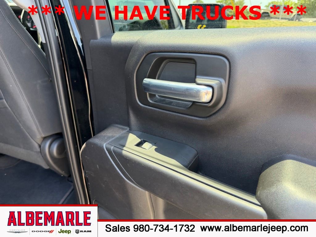 Used 2023 Chevrolet Silverado 1500 Custom w/ LPO, Dark Essentials Package RWD image 34