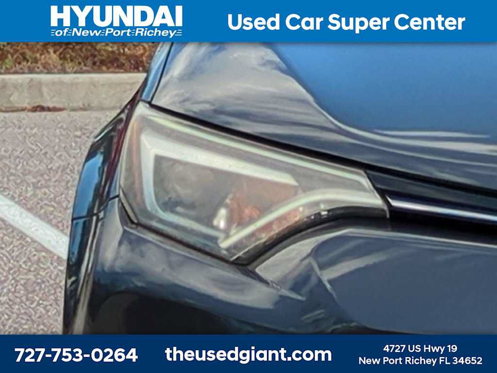 Used 2016 Toyota RAV4 Limited FWD image 9