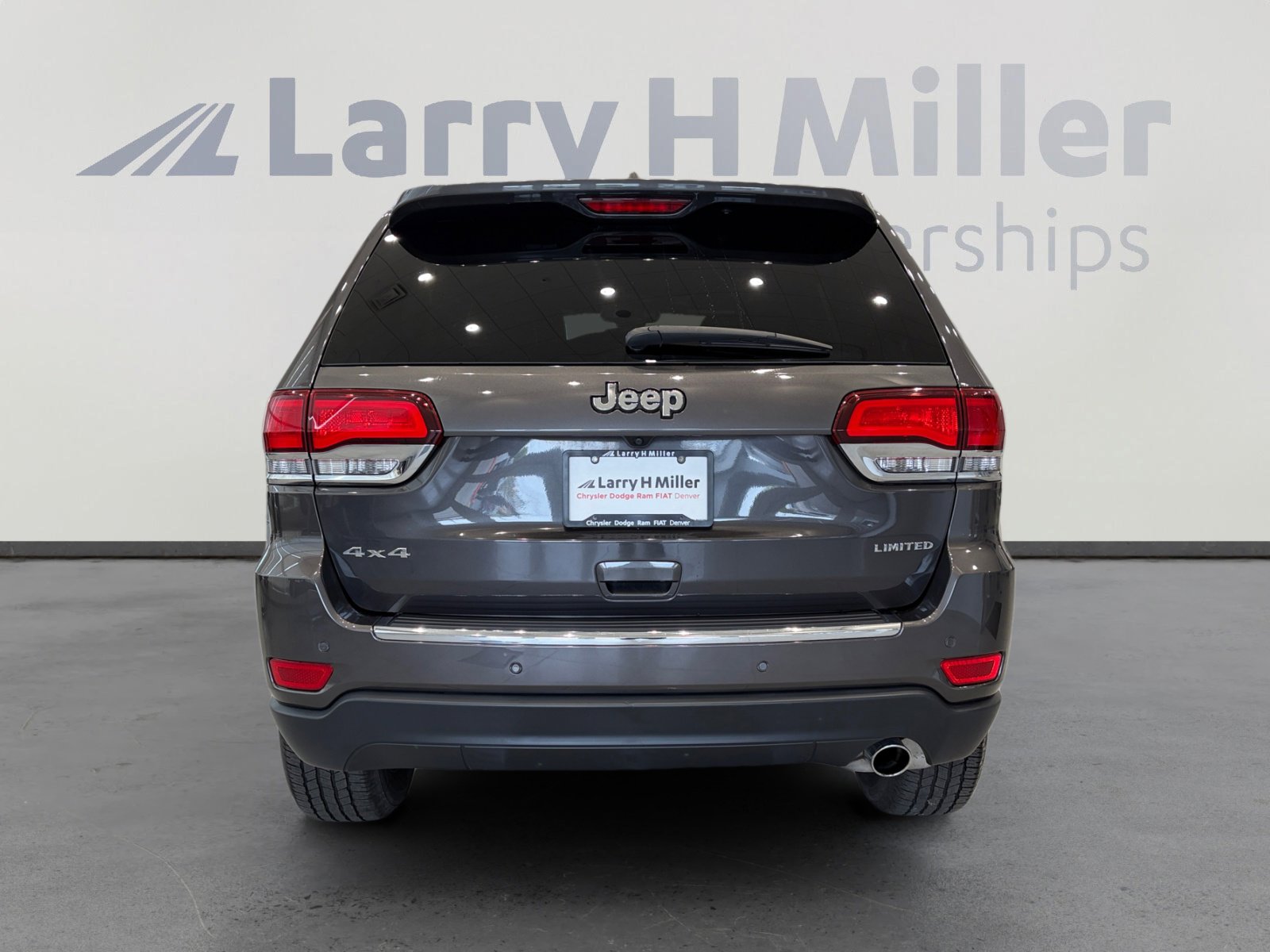 Used 2021 Jeep Grand Cherokee Limited w/ Luxury Group II AWD/4WD image 4