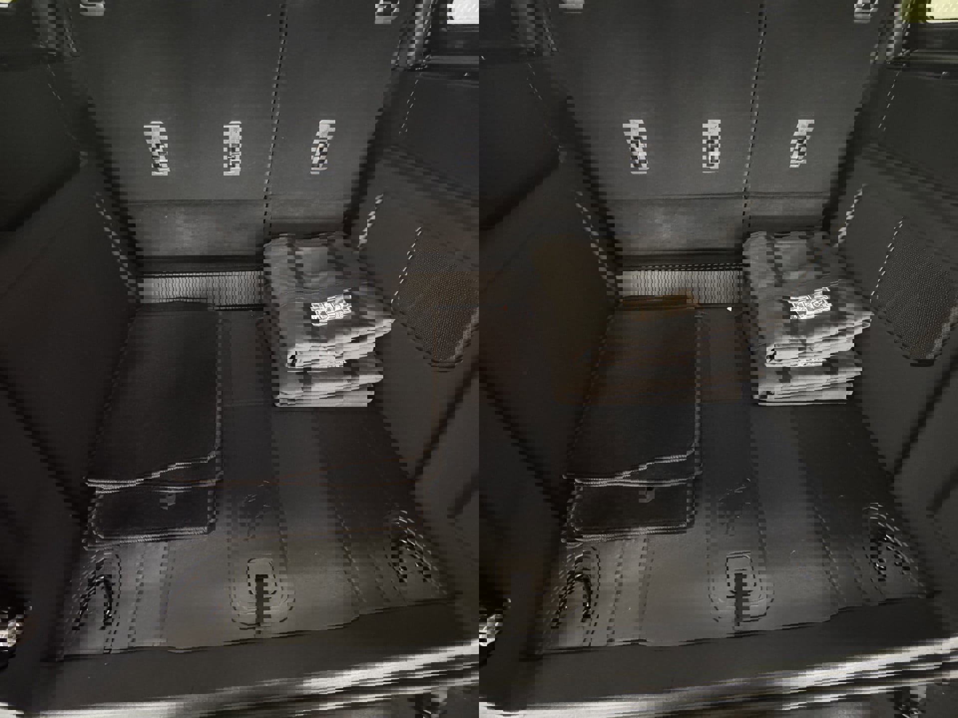 Used 2024 Ford Bronco Badlands image 28