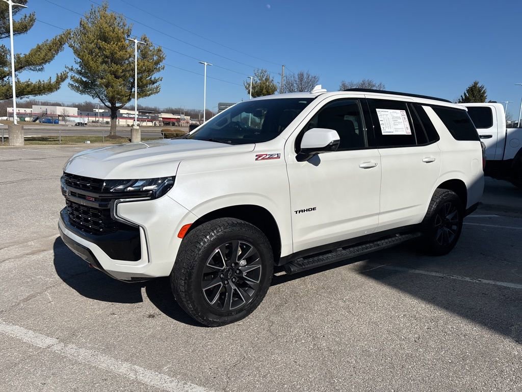 Used 2022 Chevrolet Tahoe Z71 w/ Luxury Package AWD/4WD image 15