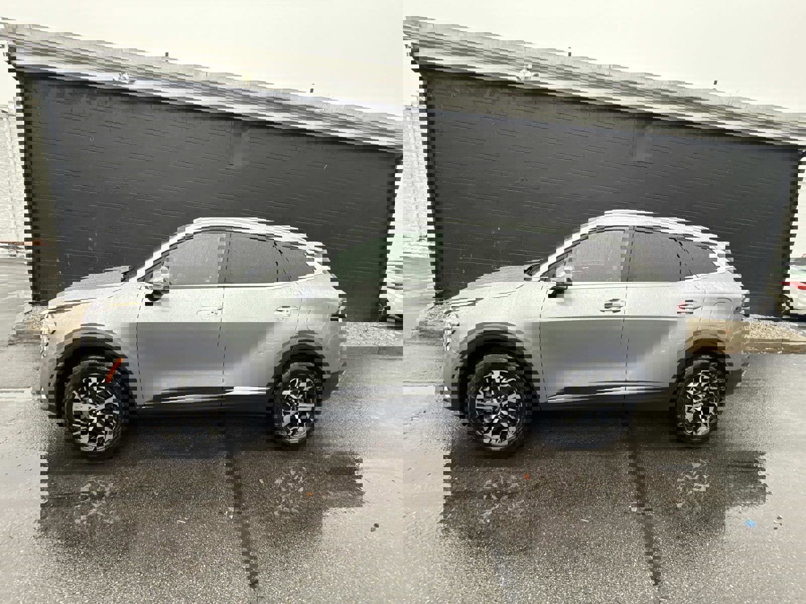 Used 2024 Kia Sportage EX image 6