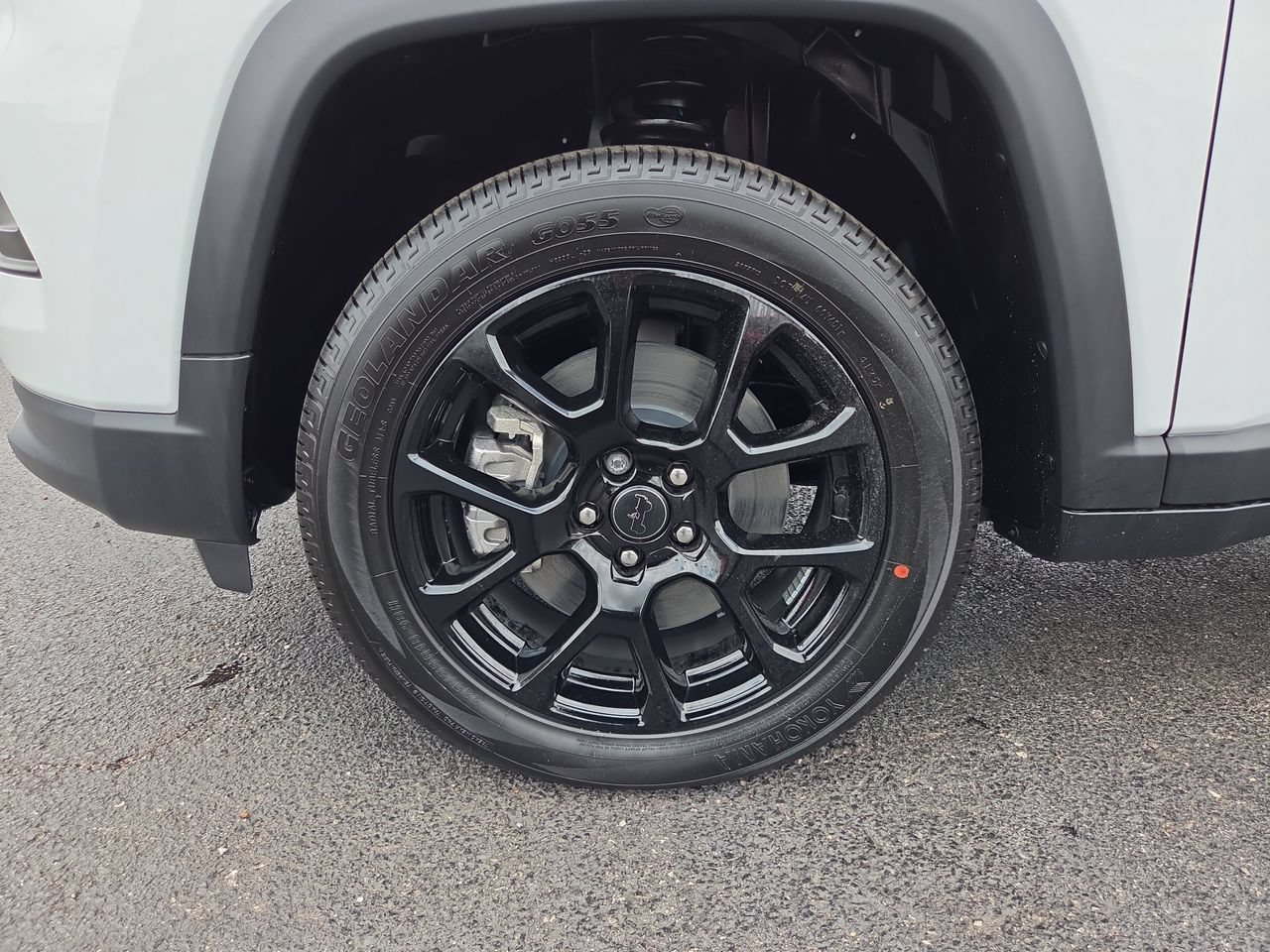 New 2026 Jeep Compass Latitude AWD/4WD image 9