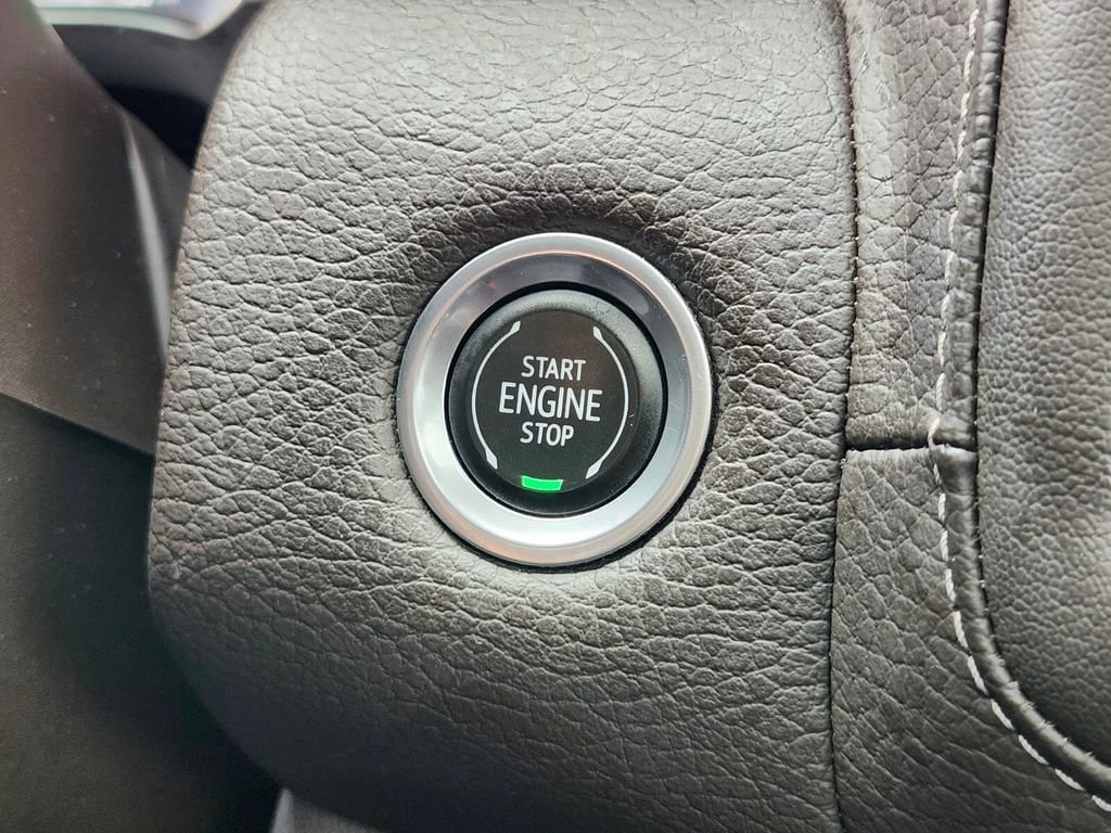 Used 2023 GMC Yukon Denali w/ LPO, Floor Liner Package AWD/4WD image 25