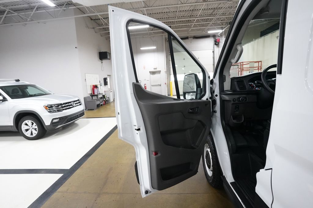 Used 2024 Ford Transit 250 148 High Roof RWD image 27