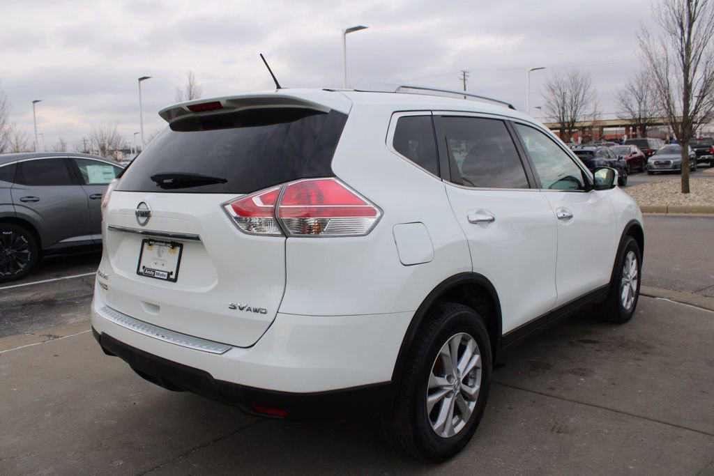 Used 2016 Nissan Rogue SV image 7
