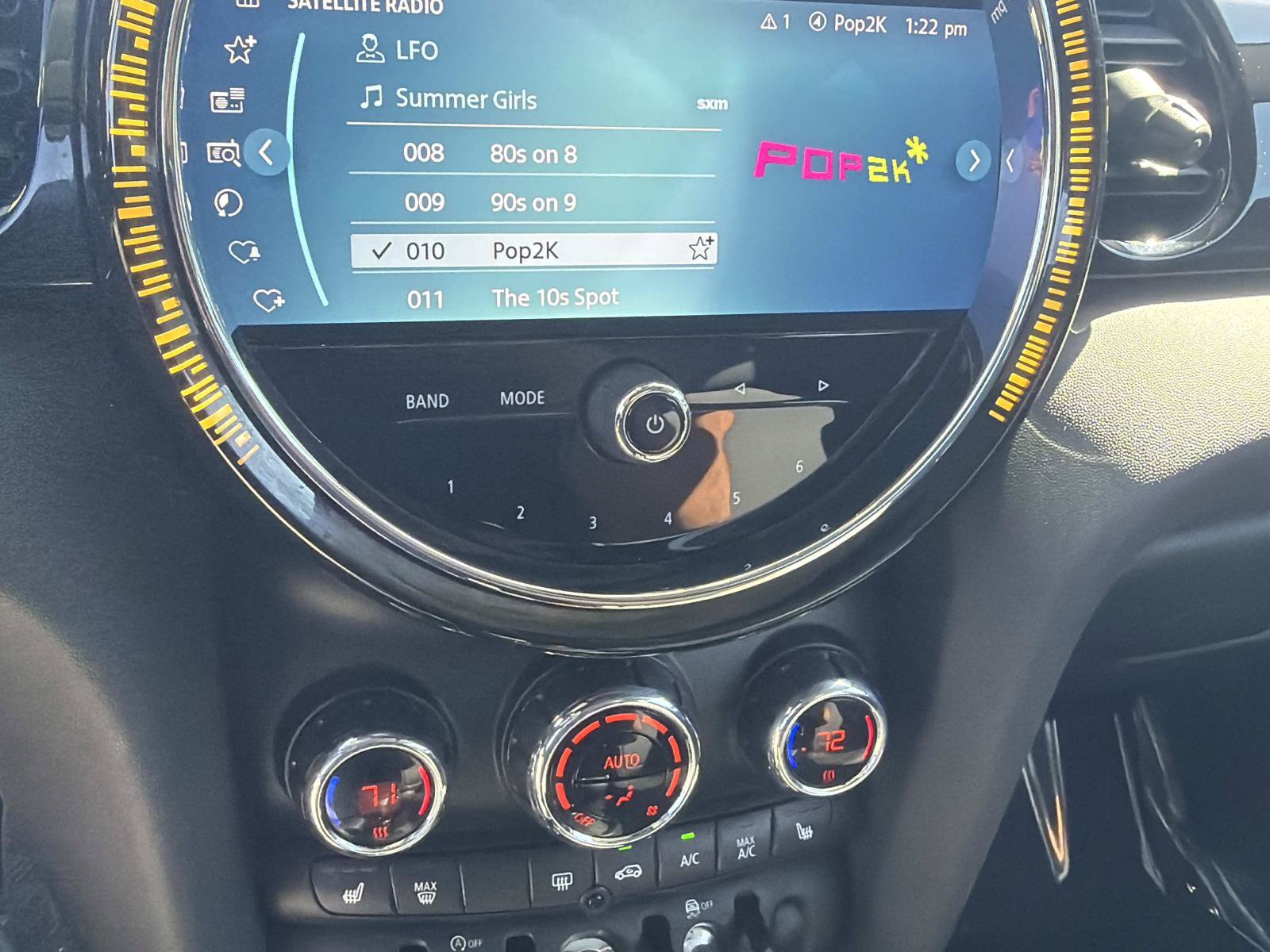 Used 2024 MINI Cooper 4-Door Hardtop FWD image 20
