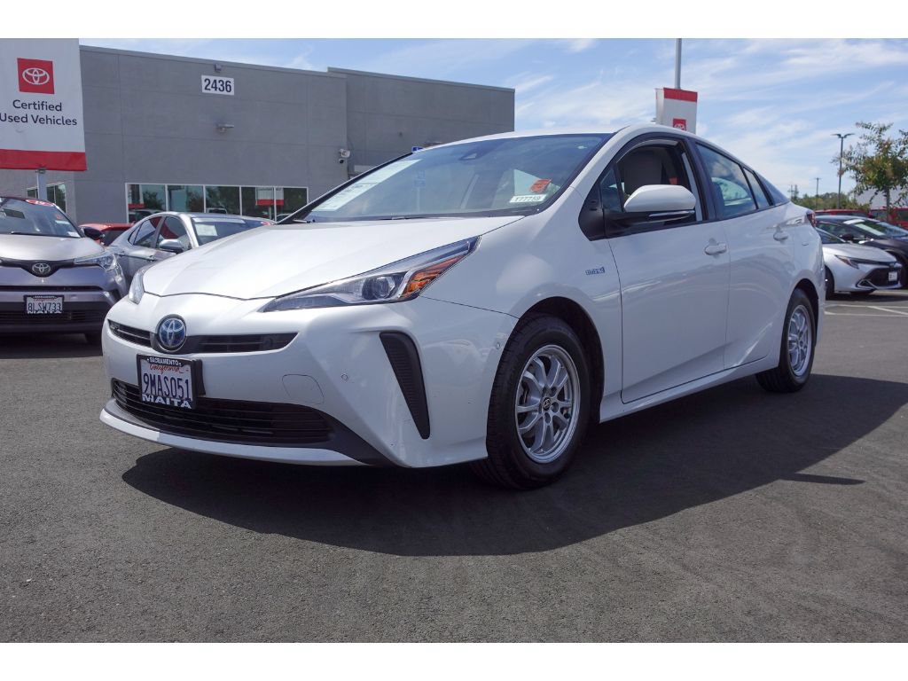 Used 2022 Toyota Prius LE FWD image 7