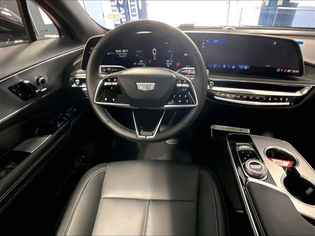 Used 2024 Cadillac Lyriq Tech w/ Driver Assist Package AWD/4WD image 17