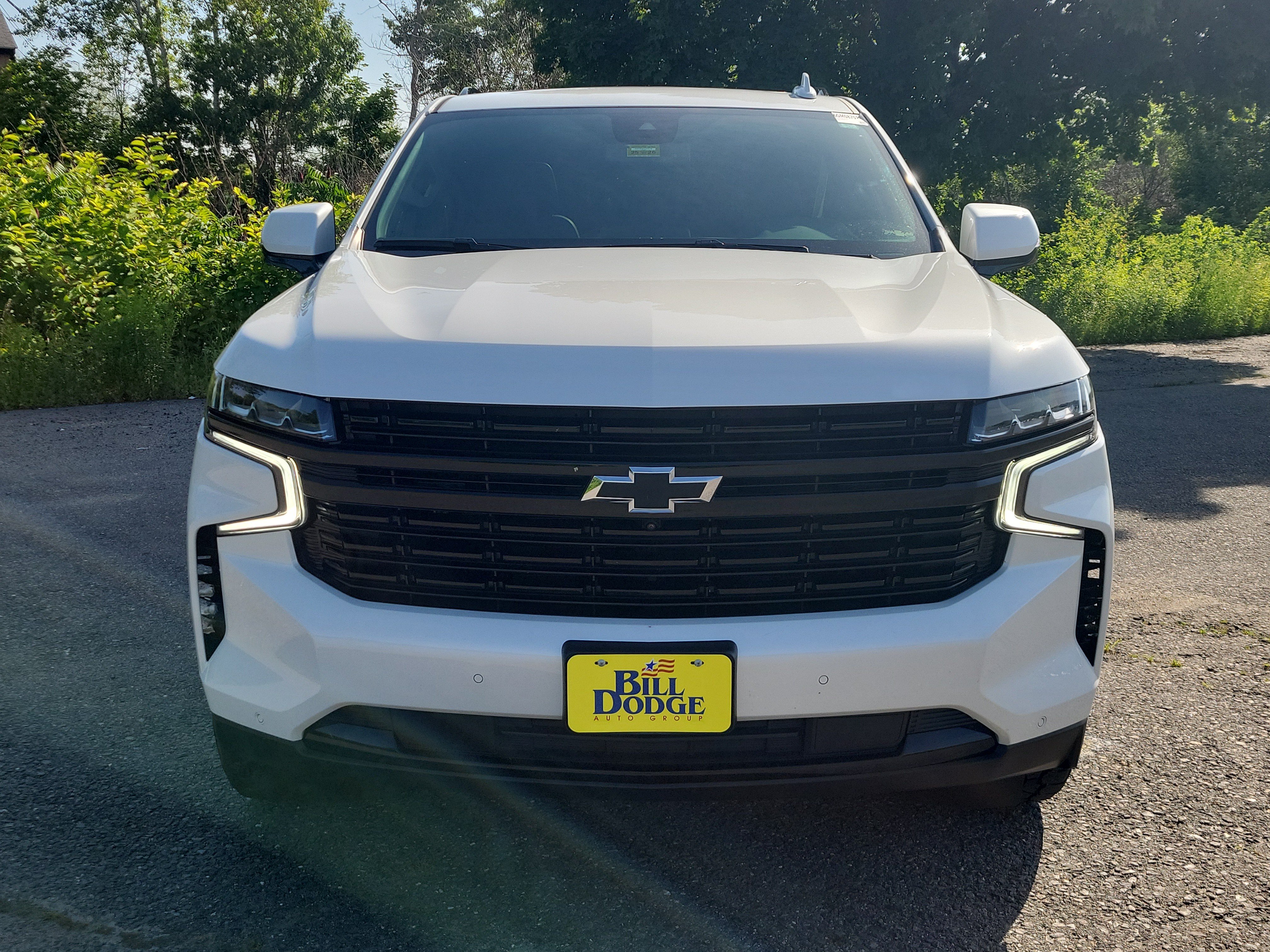 Used 2023 Chevrolet Suburban RST w/ Luxury Package AWD/4WD image 2