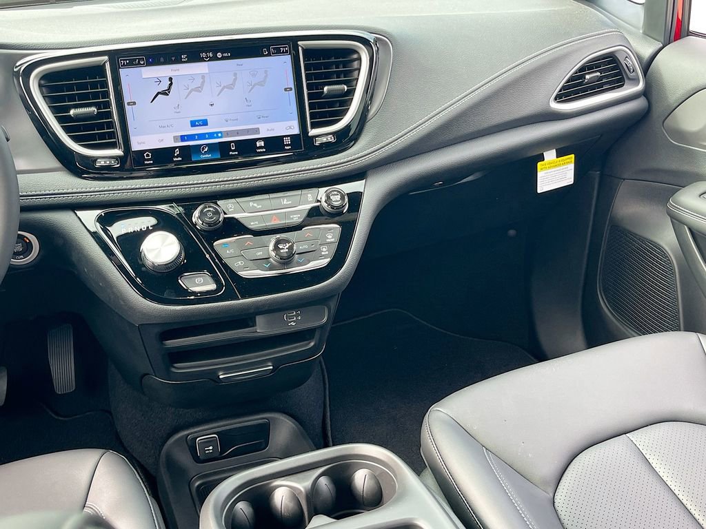 New 2026 Chrysler Pacifica Select FWD image 22
