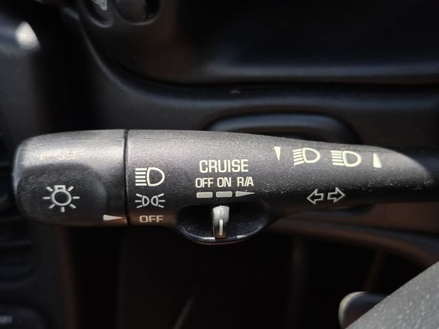 Used 2001 Chevrolet Corvette Coupe w/ Preferred Equipment Group2 RWD image 22