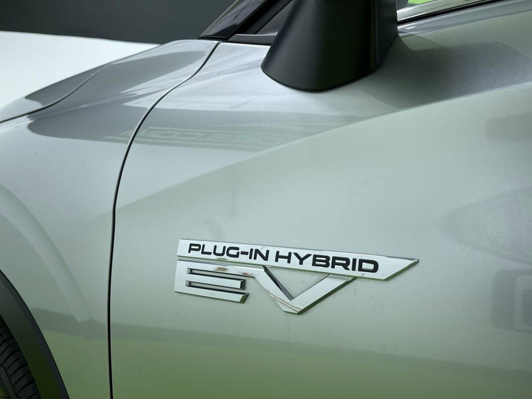 Used 2024 Mitsubishi Outlander Ralliart image 15