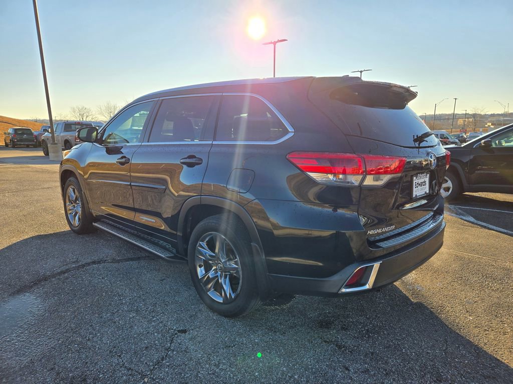 Used 2019 Toyota Highlander Limited Platinum image 6