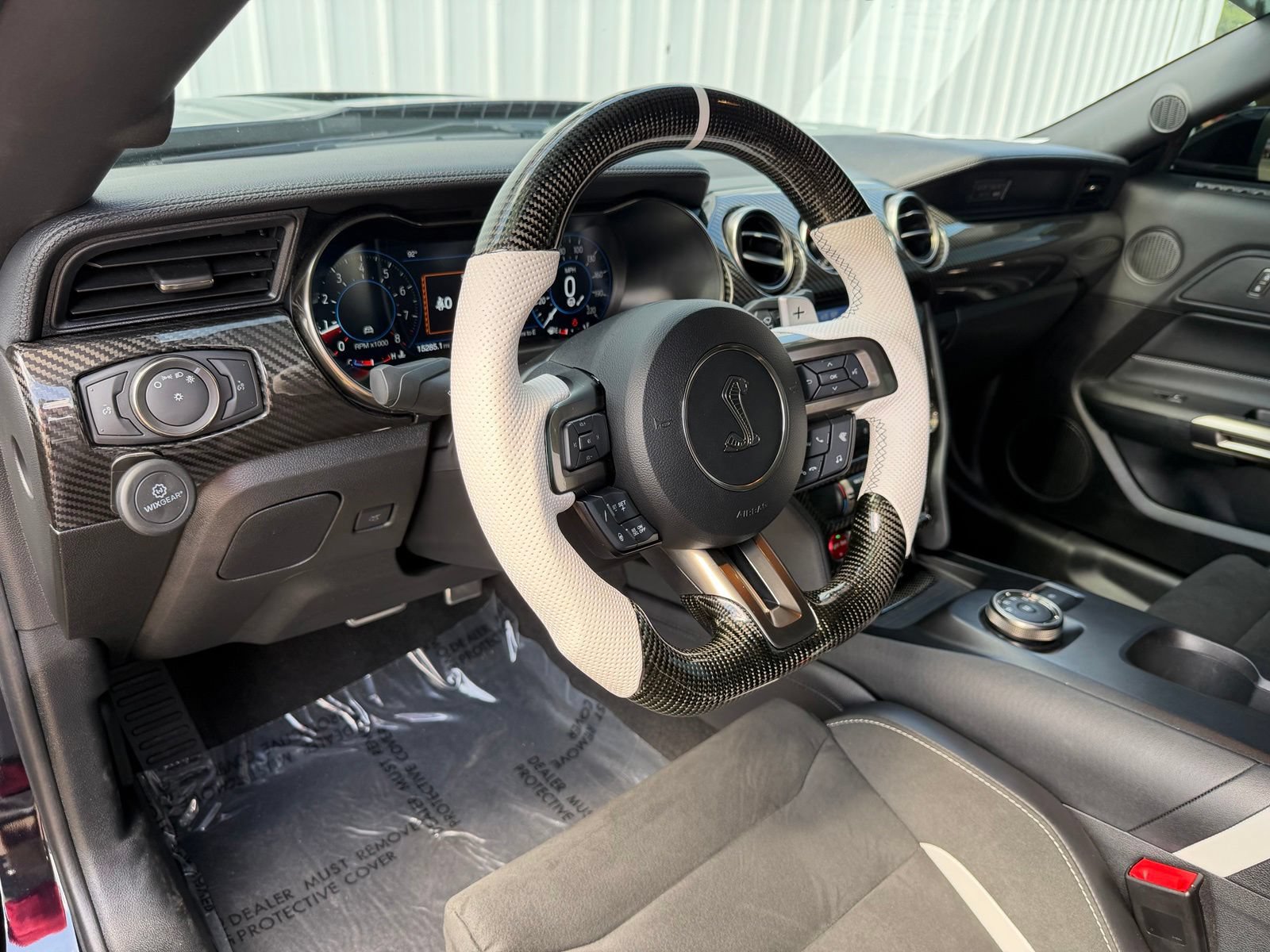 Used 2021 Ford Mustang Shelby GT500 w/ Technology Package RWD image 16
