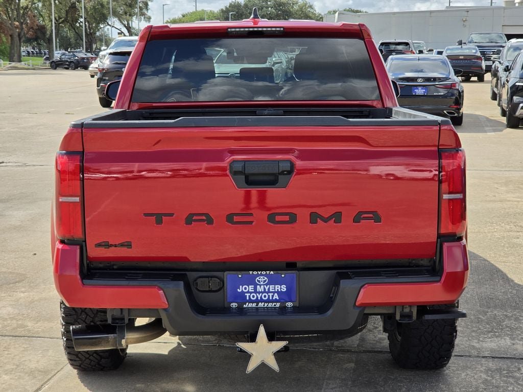 Used 2025 Toyota Tacoma TRD Sport AWD/4WD image 8