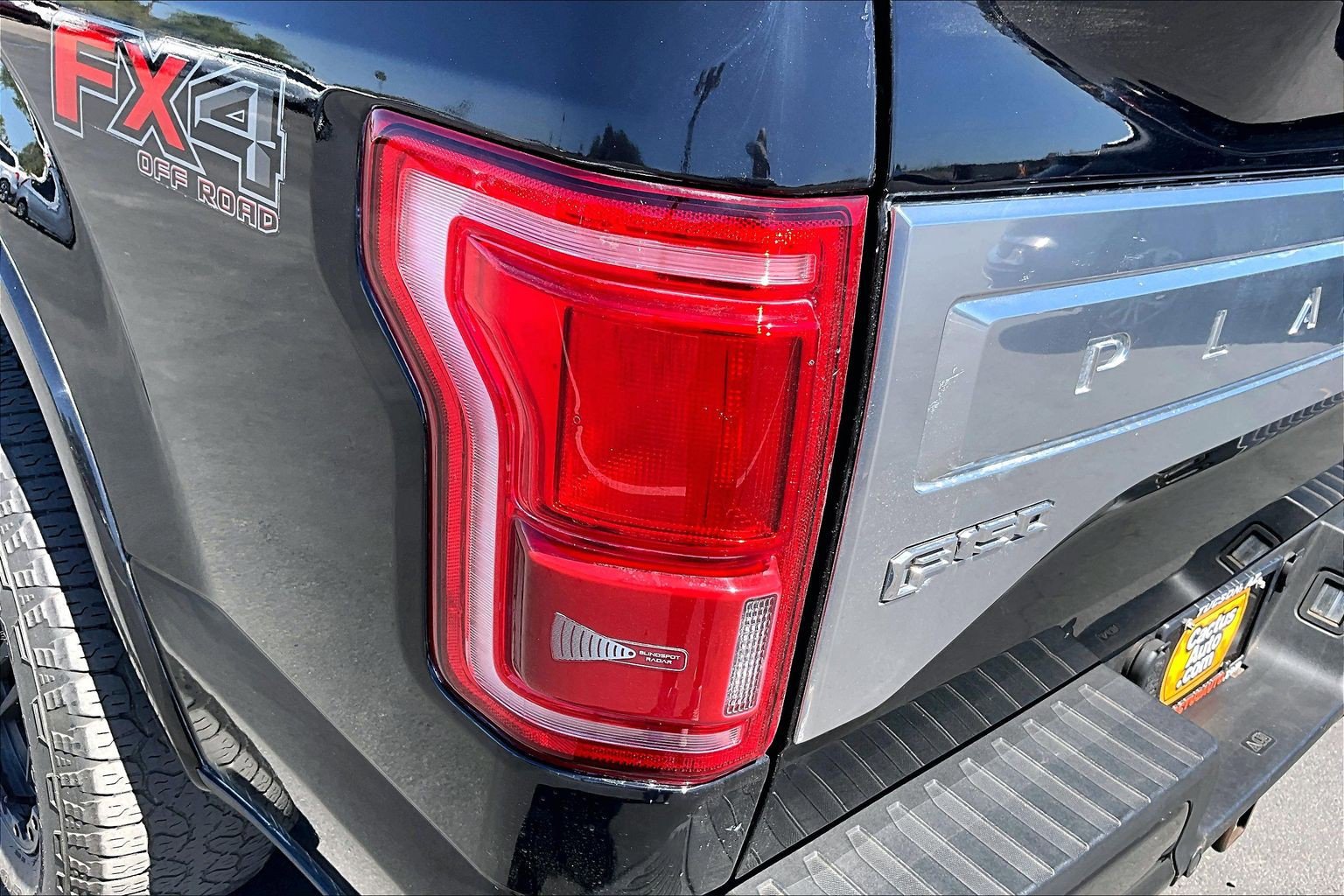 Used 2017 Ford F150 Platinum w/ Equipment Group 701A Luxury AWD/4WD image 28