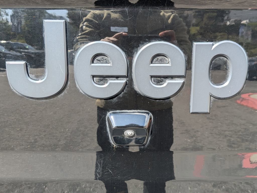 Certified 2020 Jeep Gladiator Sport w/ Quick Order Package 24S image 5