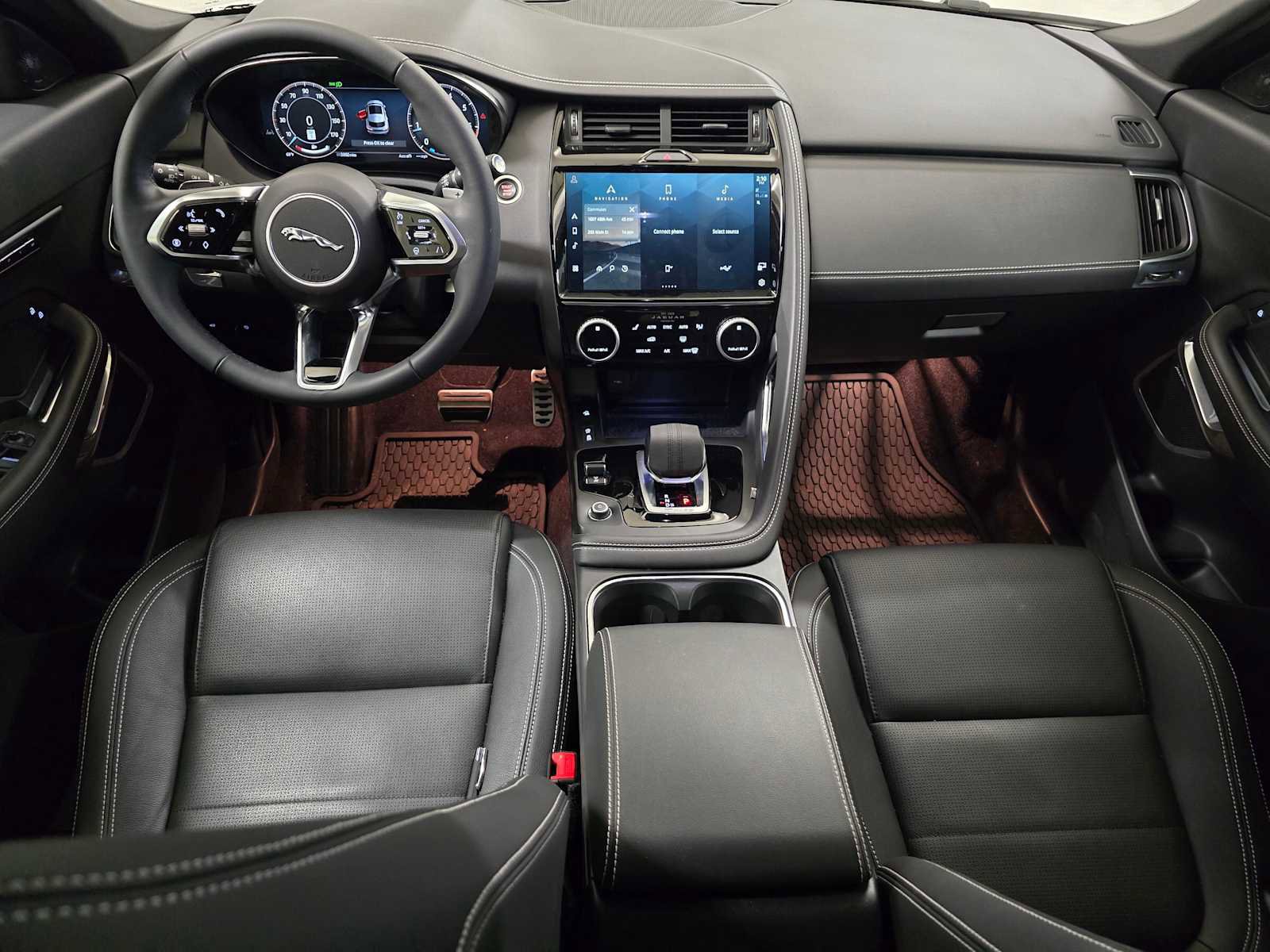 Used 2024 Jaguar E-PACE R-Dynamic SE image 20