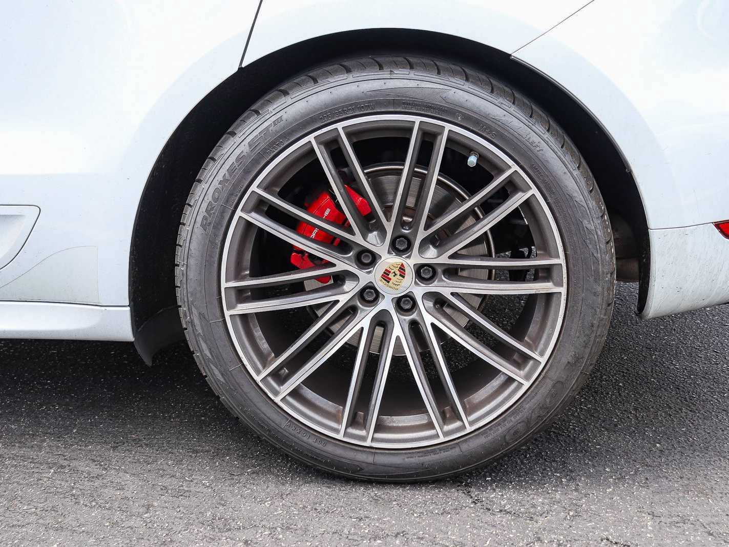 Used 2021 Porsche Macan GTS AWD/4WD image 10