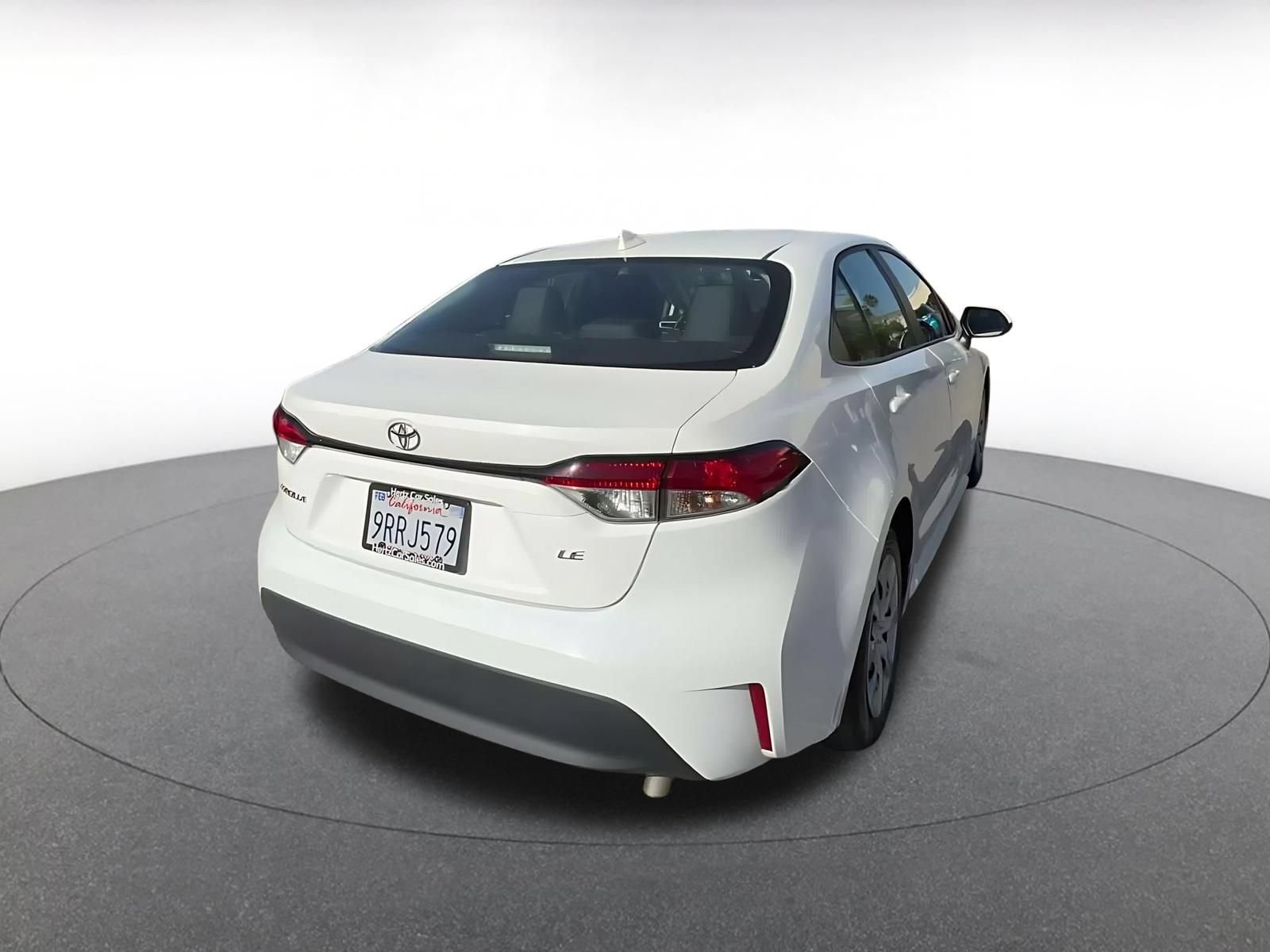 Used 2025 Toyota Corolla LE FWD image 14