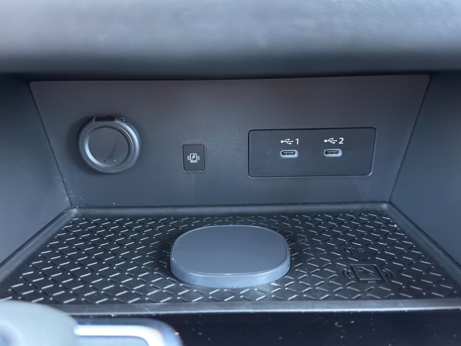 Used 2026 Nissan Pathfinder Platinum FWD image 31
