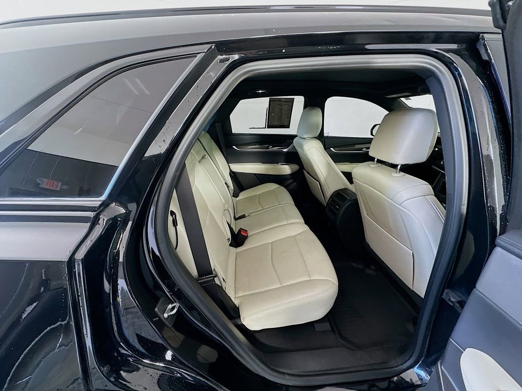 Used 2021 Cadillac XT5 Sportv w/ LPO, Floor Liner Package image 28