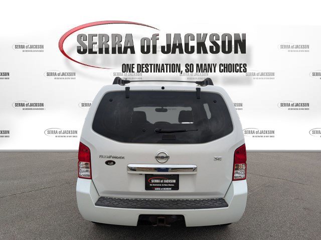 Used 2008 Nissan Pathfinder SE w/ Leather Pkg image 3