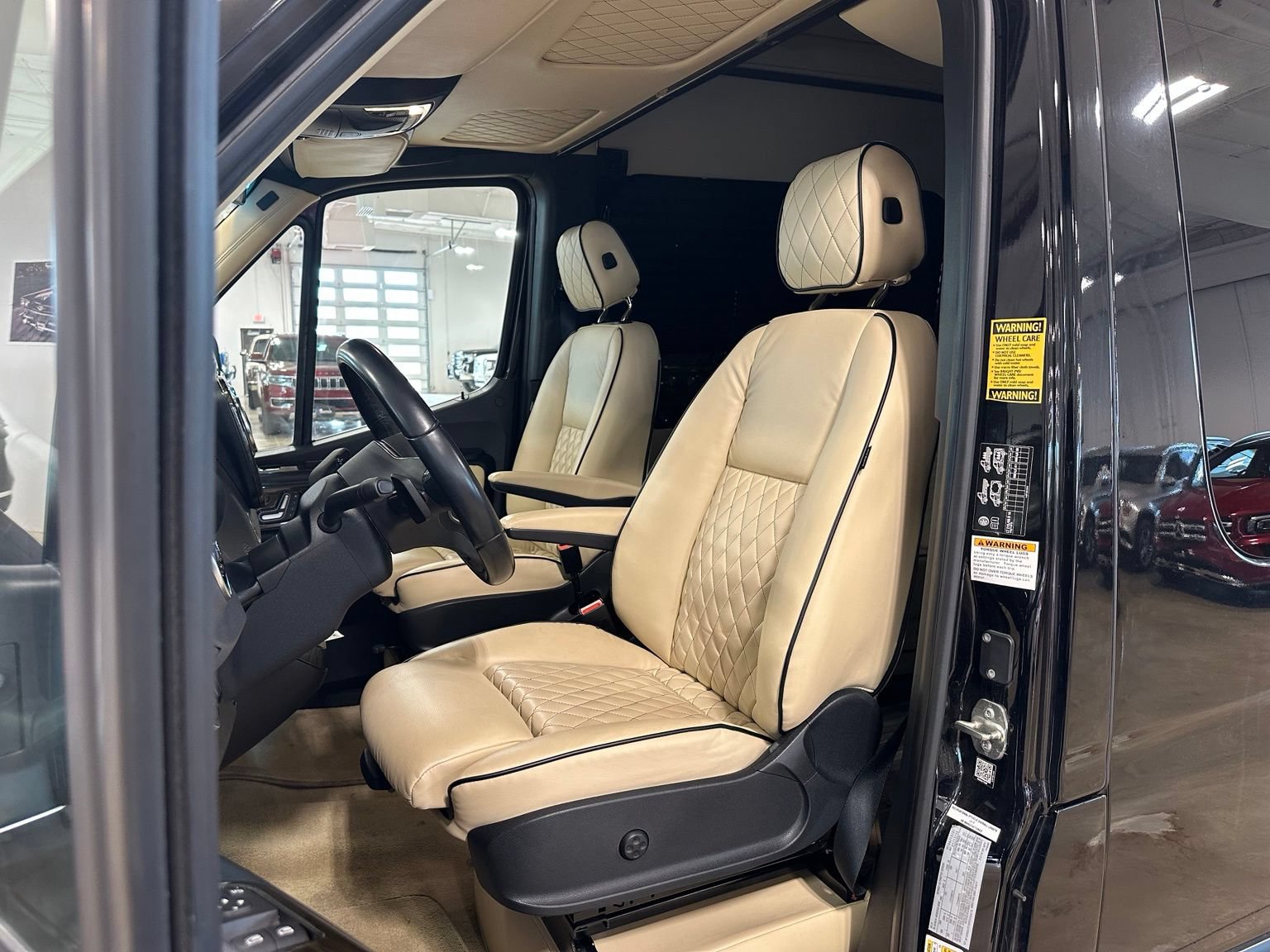 Used 2022 Mercedes-Benz Sprinter 3500 w/ Parking Package image 44