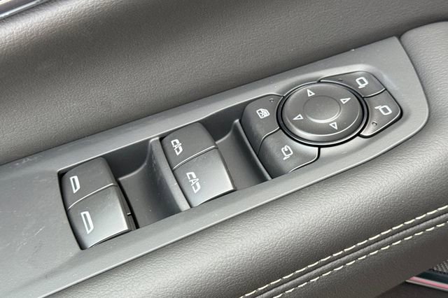 New 2026 GMC Yukon Elevation image 11