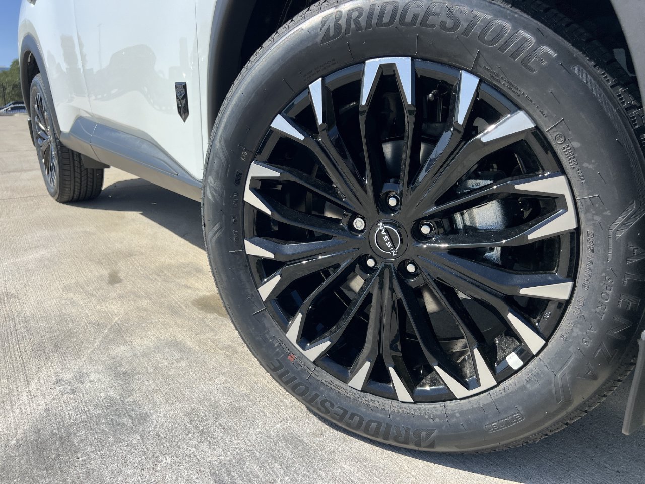 New 2026 Nissan Rogue Dark Armor AWD/4WD image 6