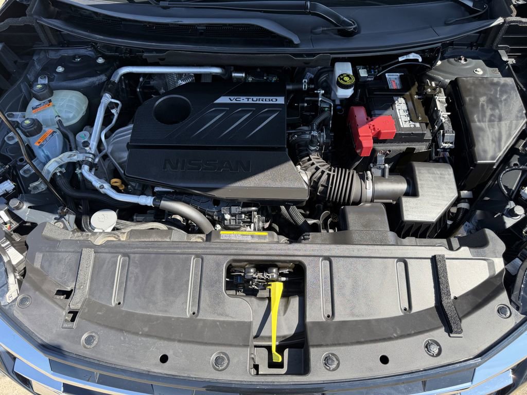 Used 2025 Nissan Rogue SV FWD image 30