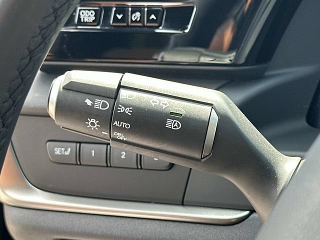 Used 2024 Lexus RZ 450e Premium AWD/4WD image 10