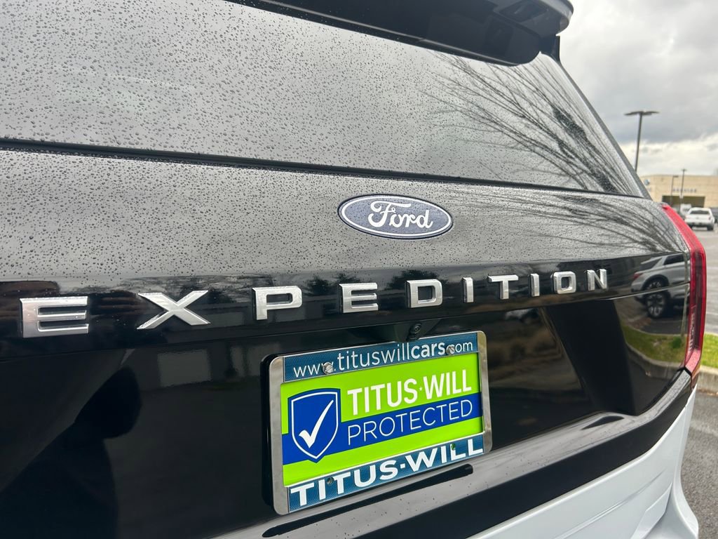 Used 2025 Ford Expedition Active image 32
