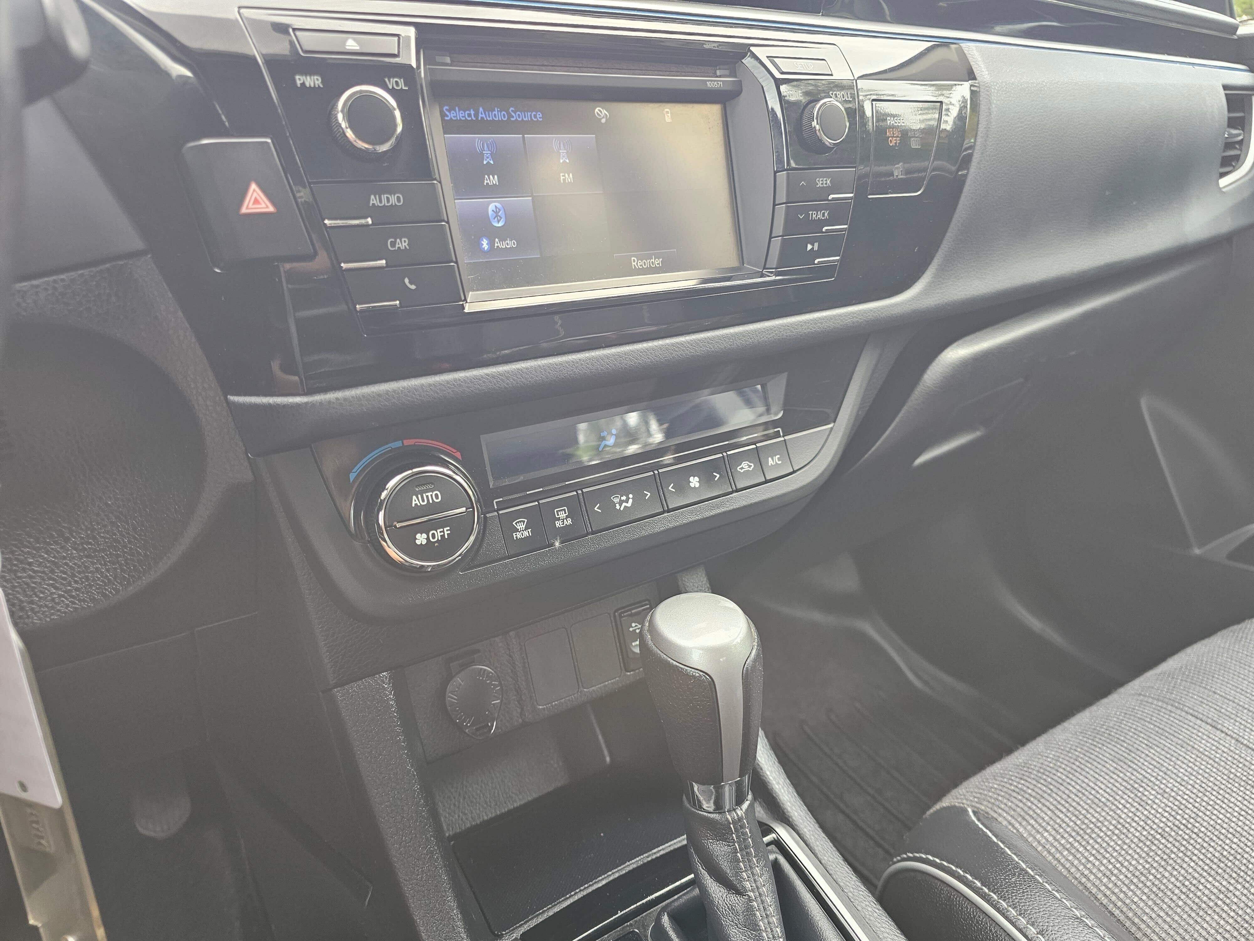 Used 2016 Toyota Corolla S FWD image 29