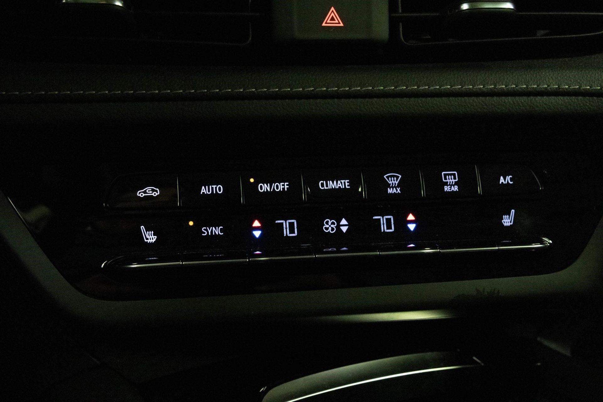 Certified 2023 Buick Envision Essence w/ Sport Touring Package image 25