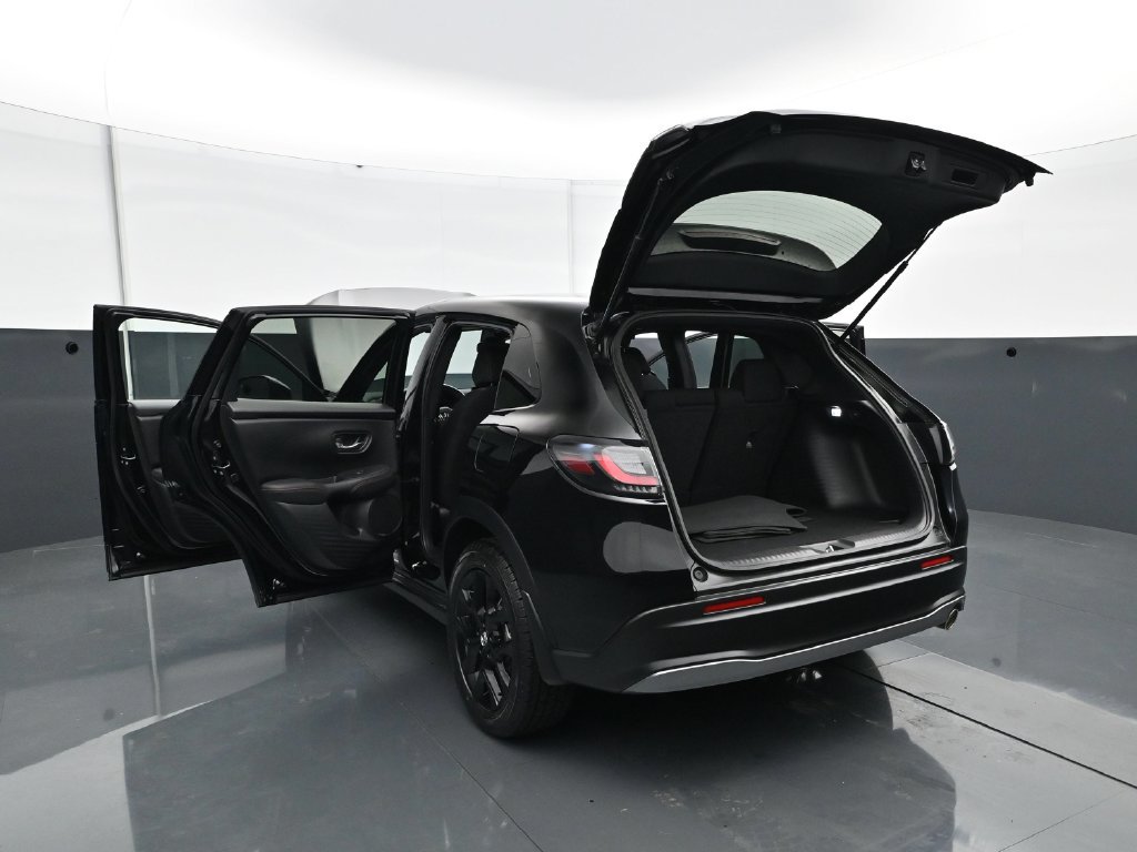 Used 2024 Honda HR-V Sport image 32
