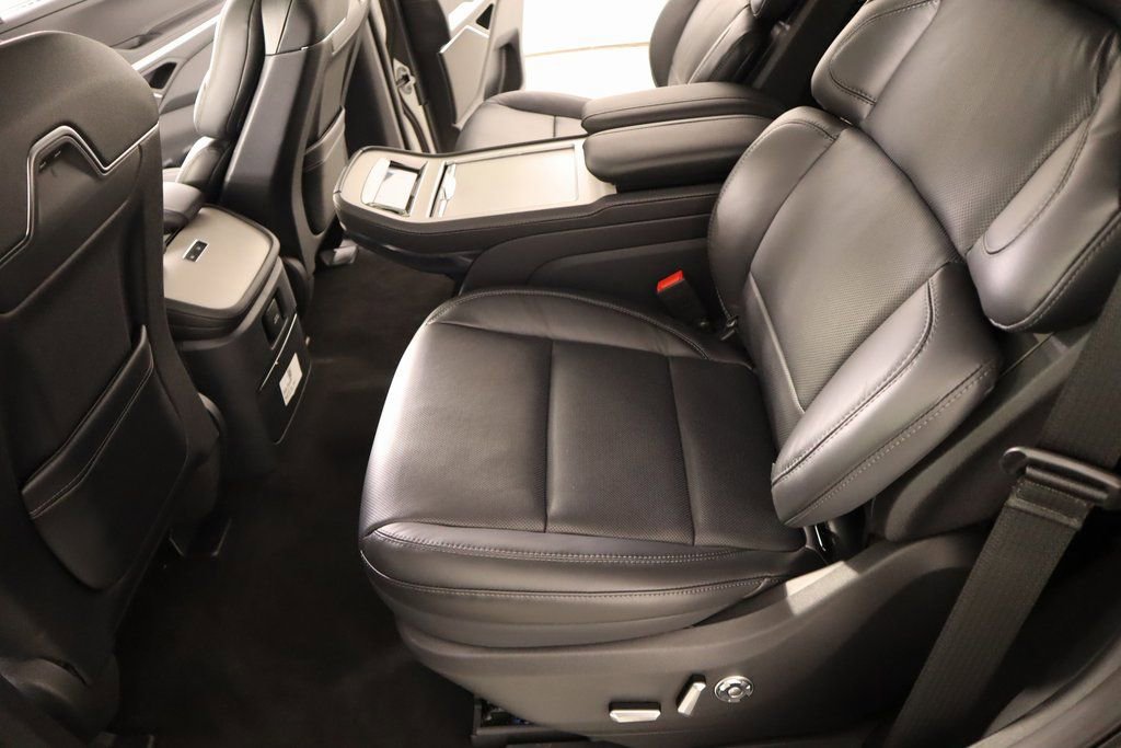 New 2025 Lincoln Navigator Reserve w/ Jet Appearance Package AWD/4WD image 12