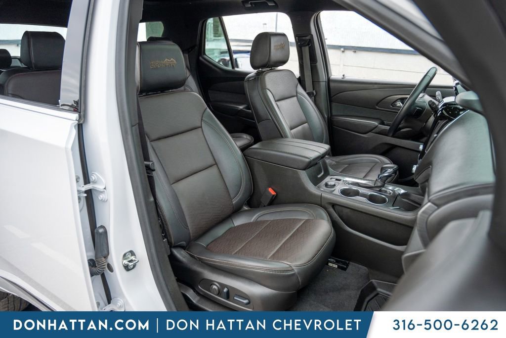 Used 2023 Chevrolet Traverse High Country image 28