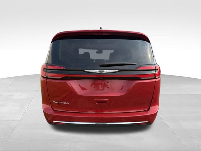 Used 2024 Chrysler Pacifica Touring-L FWD image 14