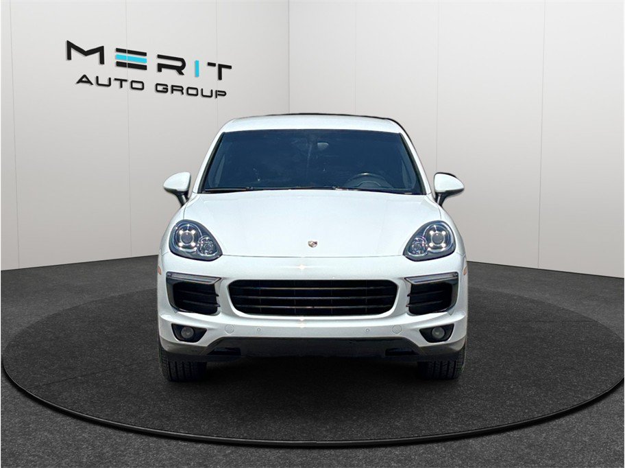 Used 2018 Porsche Cayenne AWD/4WD image 3