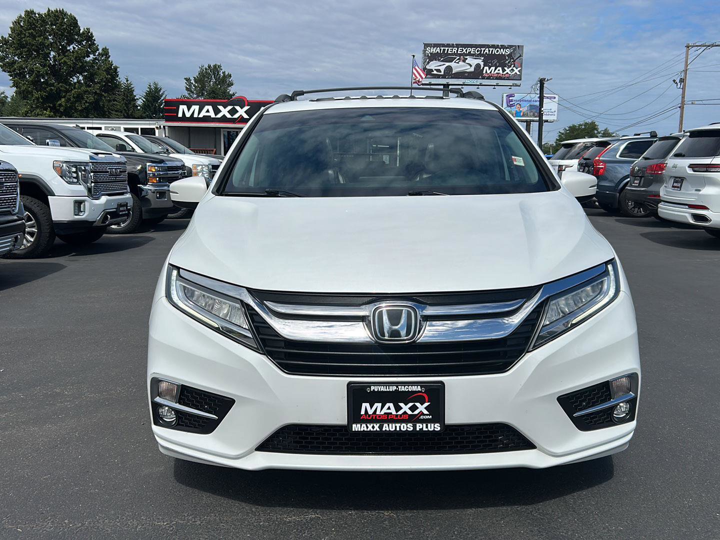 Used 2020 Honda Odyssey Touring image 2