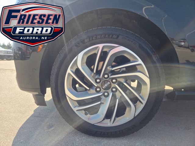 Used 2025 Lincoln Navigator Reserve AWD/4WD image 8