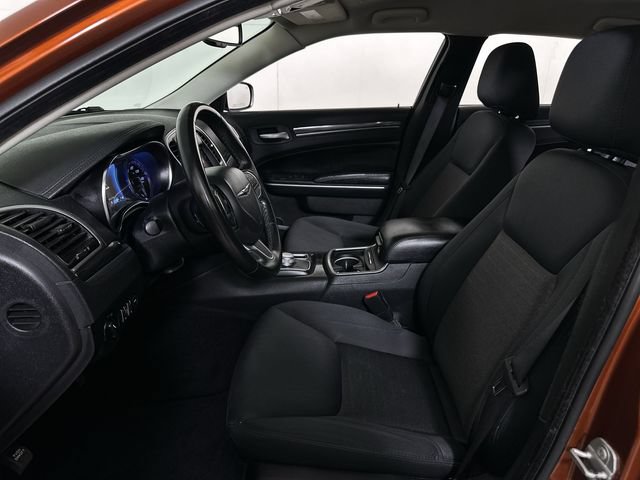 Used 2021 Chrysler 300 Touring RWD image 20